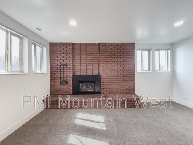 Building Photo - 345 S 850 E