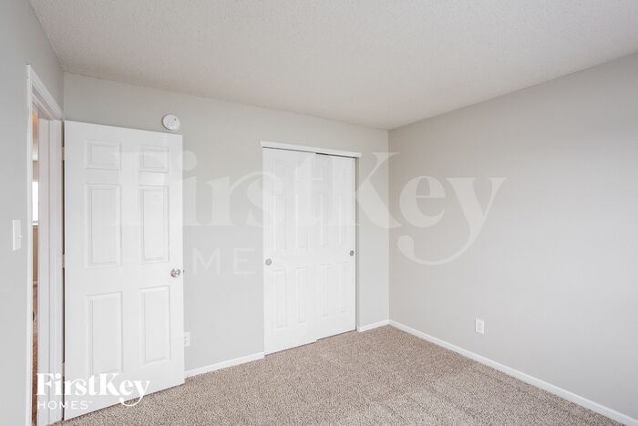 Building Photo - 14735 Fawn Hollow Ln
