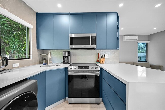 Building Photo - 145 NE 49th St