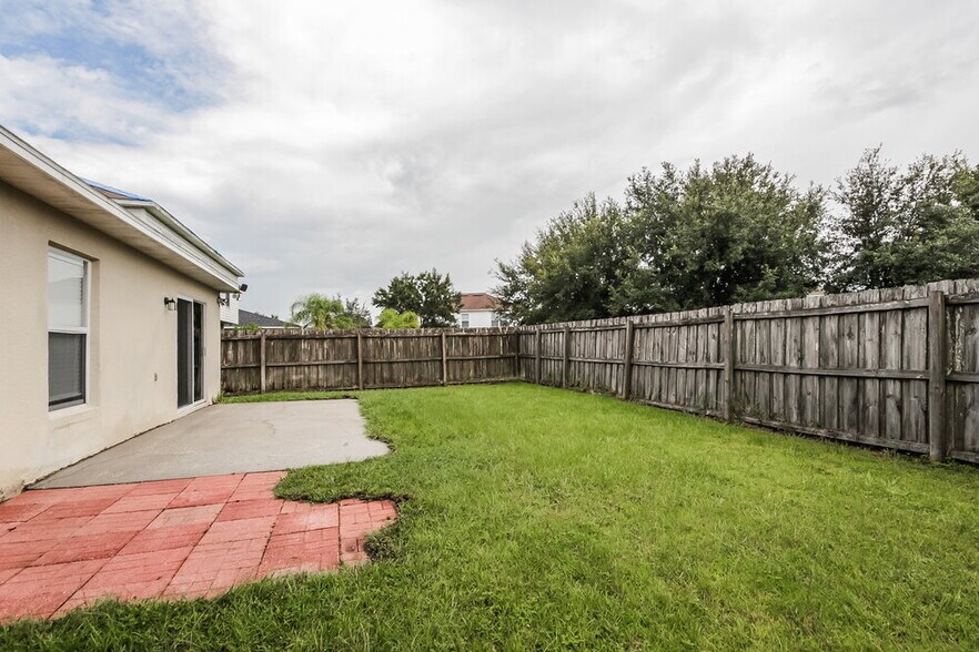 Building Photo - 5070 Silver Thistle Ln