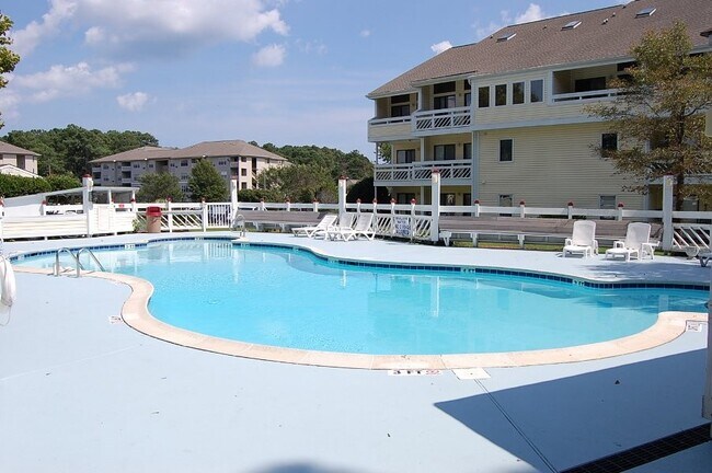 Building Photo - 1100 Possum Trot Rd