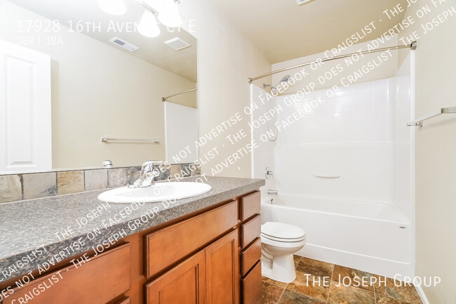 Building Photo - 17928 16th Ave Ct E