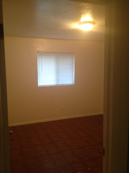 Building Photo - 253 W Lee St