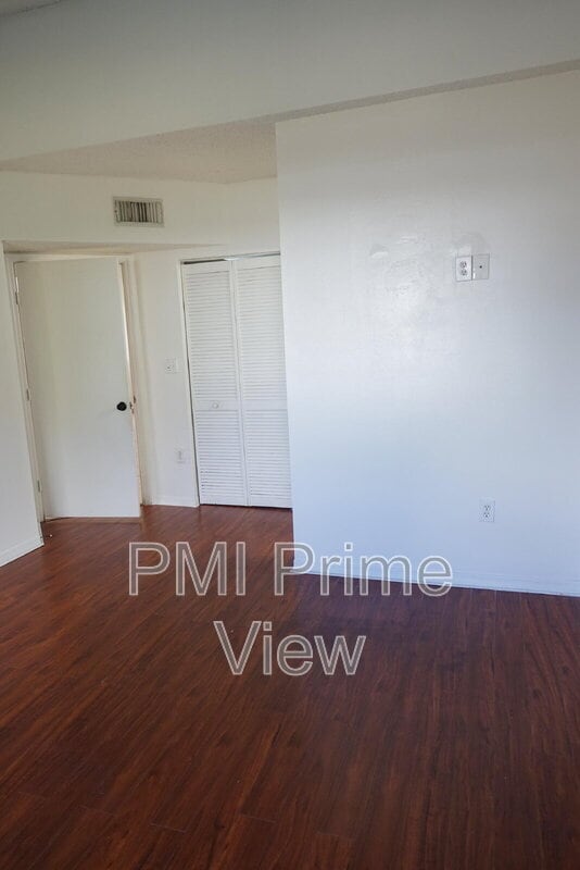 Building Photo - 6425 SW 130th Pl
