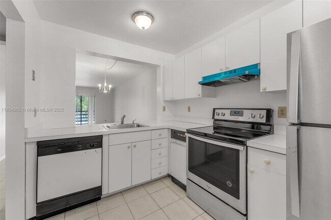Building Photo - 14859 SW 104th St