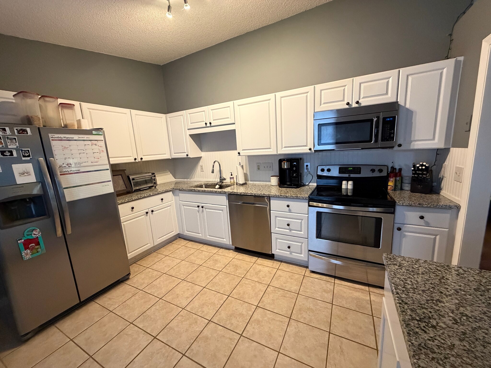 Building Photo - 8731 Stoneface Rd