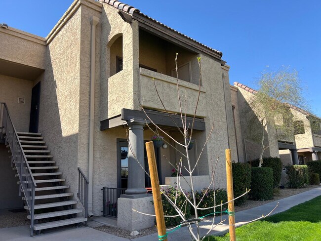 Building Photo - 5995 N 78th St