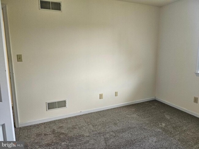 Building Photo - 14788 Sherwood Dr