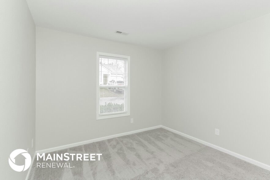 Building Photo - 8017 Coffee Tree Ct