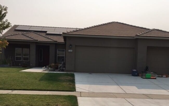 Building Photo - Beautiful 4 Bedroom Home in Marysville AVA...