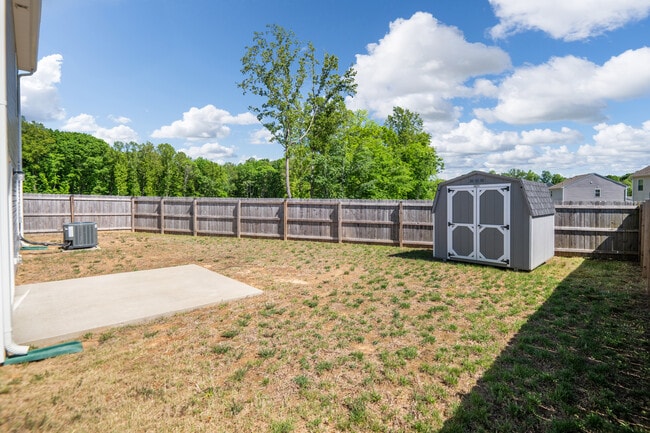 Building Photo - 2854 Meadowview Blvd