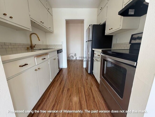 Building Photo - 2 bedroom in Emeryville CA 94608