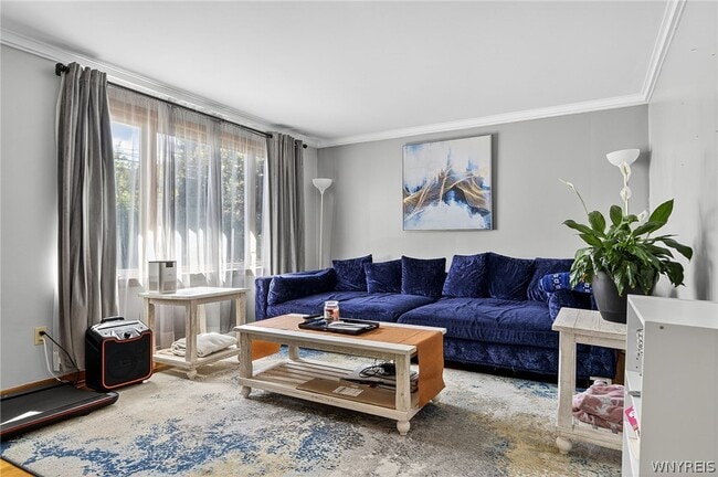 Building Photo - 116 Springville Ave