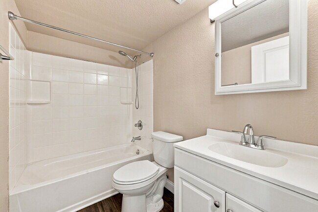 Building Photo - $2,745.95, 4 bed, 3.5 bath, located in Colorado Springs with Central AC