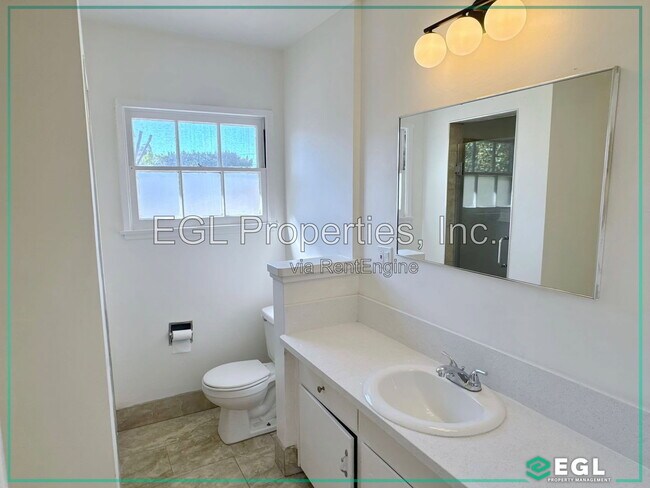 Building Photo - 6226 Aura Ave