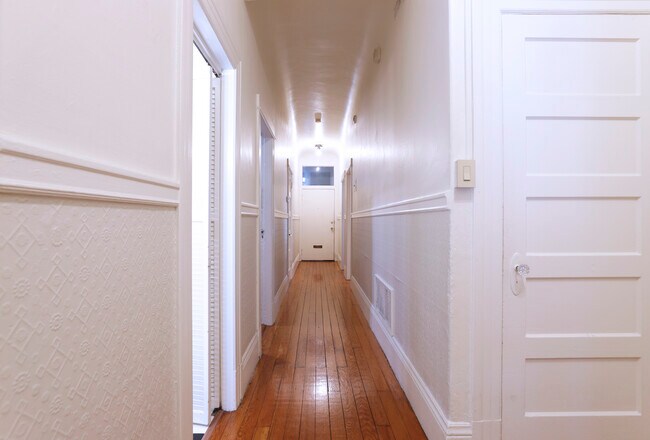 Building Photo - 84a Sanchez St