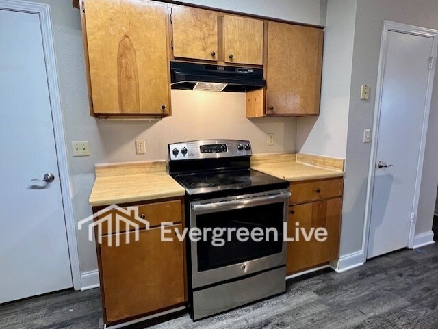 Building Photo - 105 Pembroke Ct