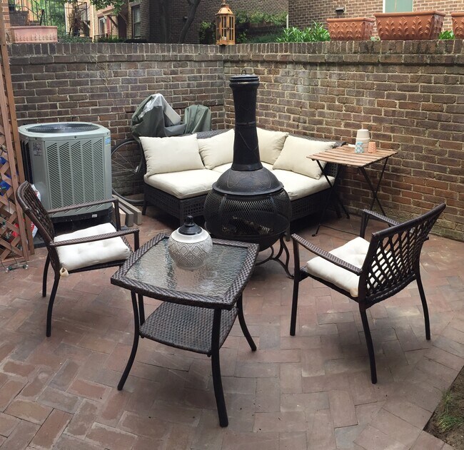 Brick Patio - 1216 Michigan Ct