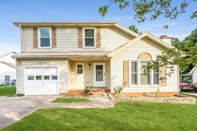 Primary Photo - Inviting 3-Bedroom Home with Sunroom