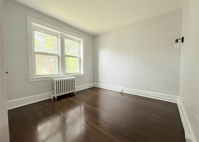 Building Photo - 230 Mamaroneck Ave