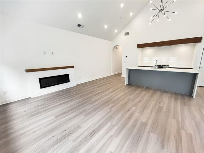 Building Photo - 403 Burgundy Wy