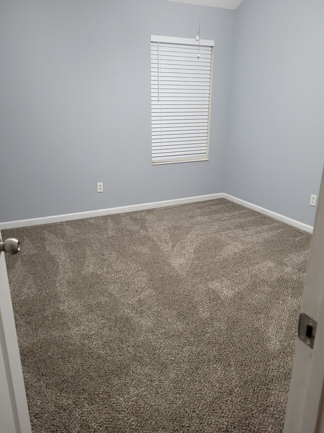 Building Photo - 2266 Charleston Pointe SE