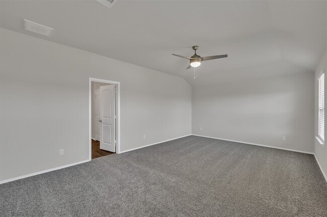 Building Photo - 6212 Hendricks Hbr Dr