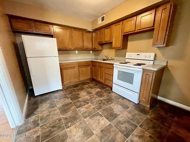 Building Photo - 2731 Preston Hwy