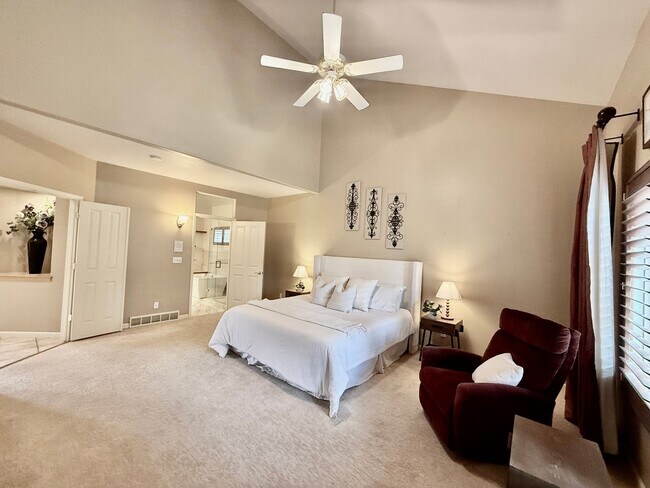 Building Photo - 3805 Brushland Ct
