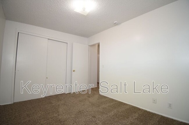 Building Photo - 6758 S 100 E