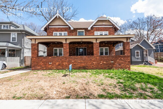 Primary Photo - 3933 Charlotte St