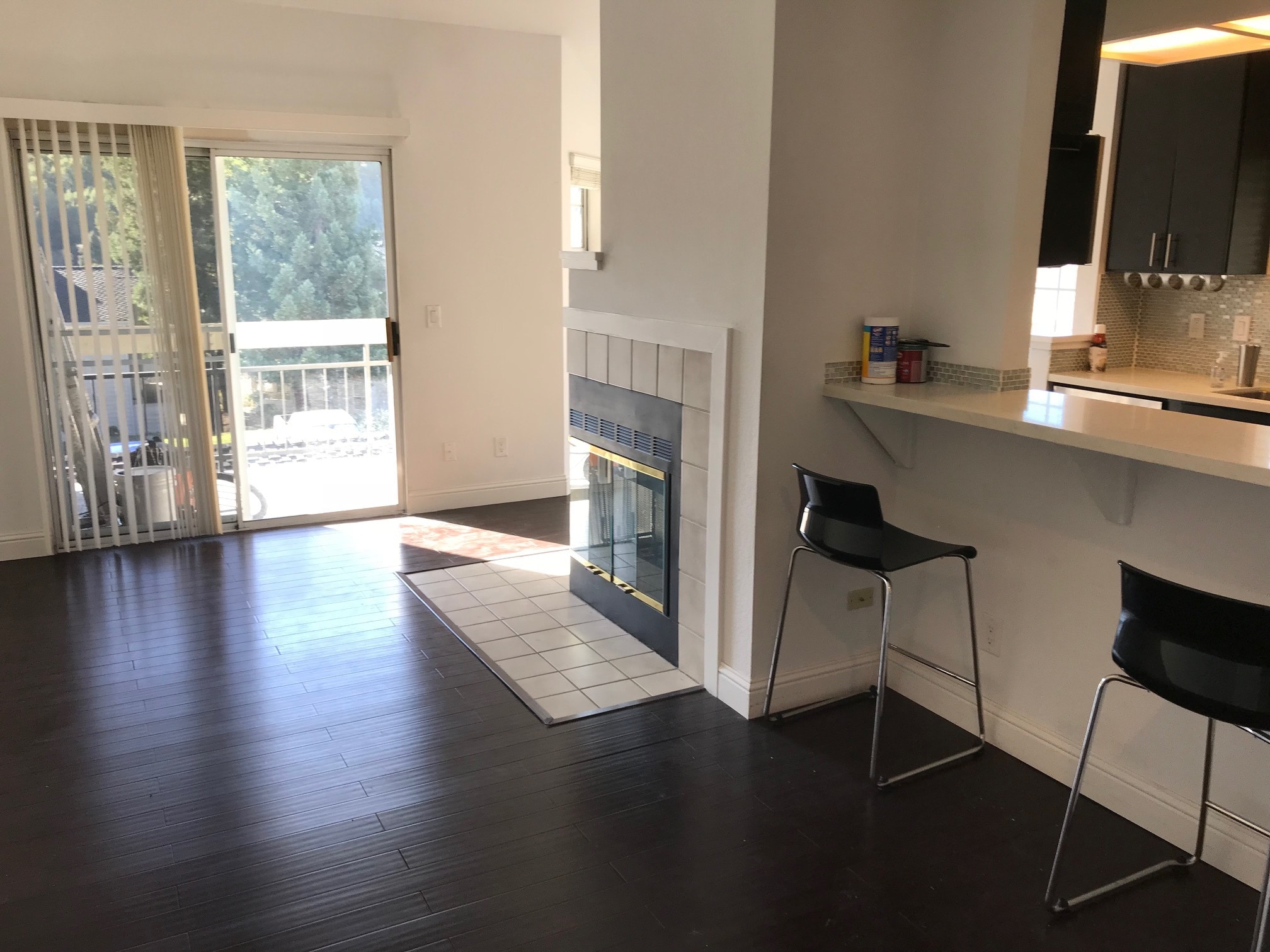 Living Room - 8055 Mountain View Dr