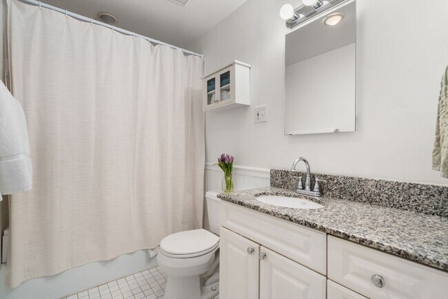 Building Photo - 20 Concord Square