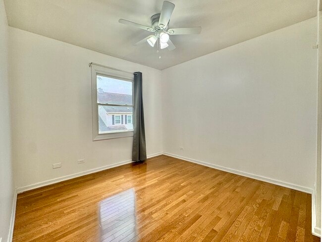 Building Photo - 2760 College Hill Cir