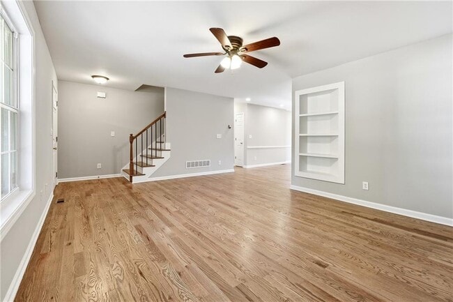 Building Photo - 209 Barrett Springs Way