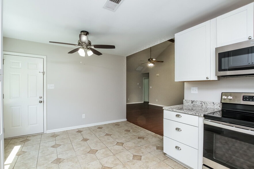 Building Photo - 12907 Silbury Ln