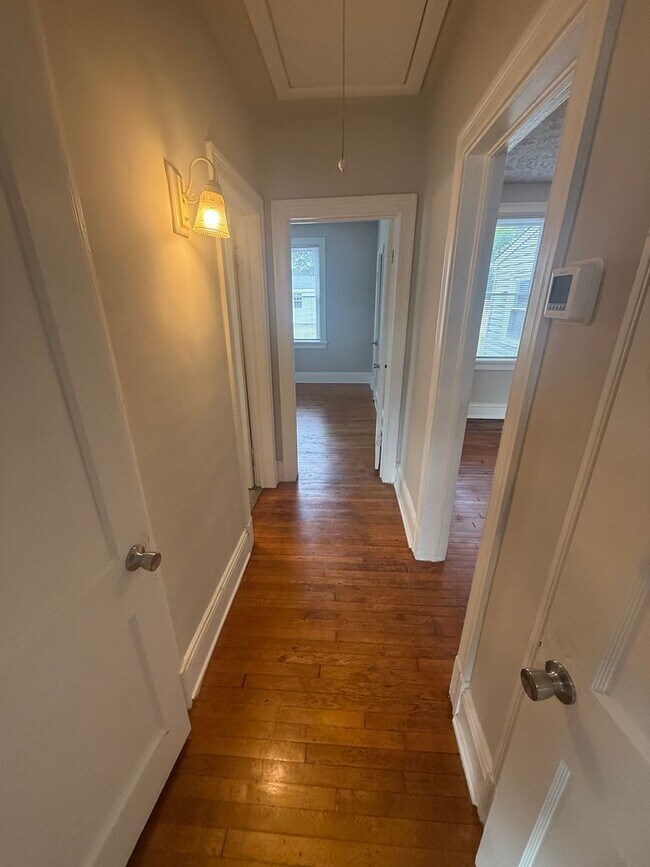 Building Photo - 2-bedroom 1 bathroom Cottage on a large lot with 2 large storage building on site