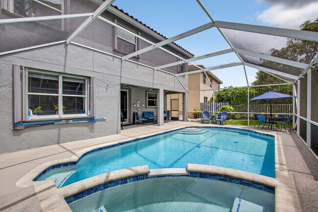 Building Photo - 3738 Old Lighthouse Cir