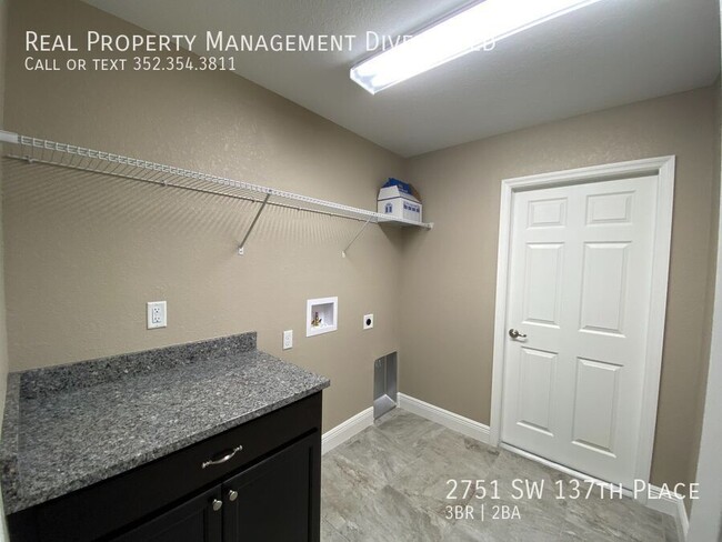 Building Photo - 2751 SW 137th Pl