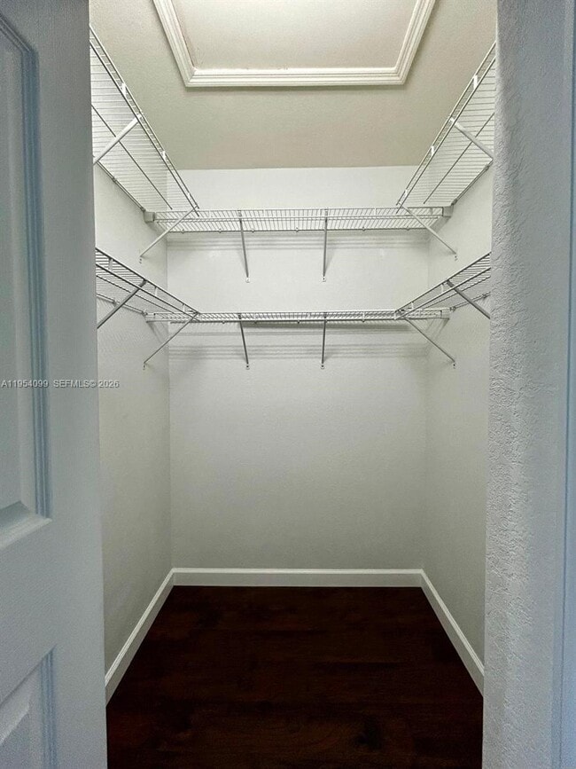 Building Photo - 3320 W 92nd Pl