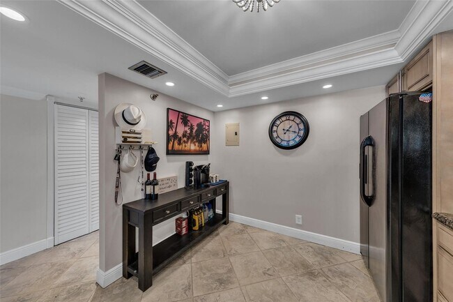 Building Photo - 2900 NE 14th Street Causeway