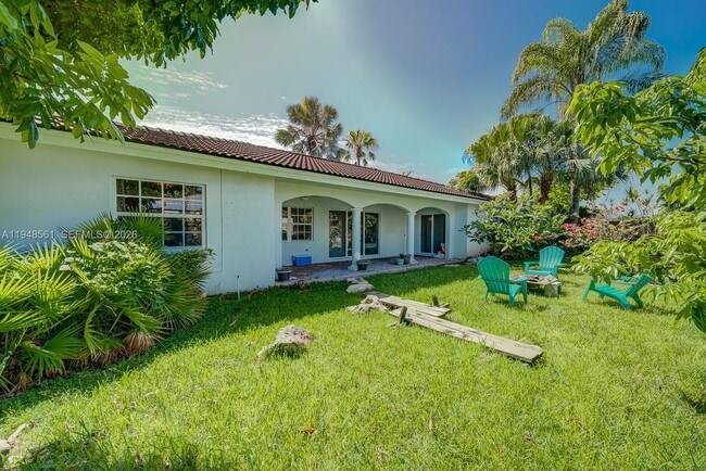 Building Photo - 18128 SW 151st Ave