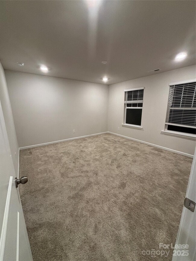 Building Photo - 414 Sagecroft Ln