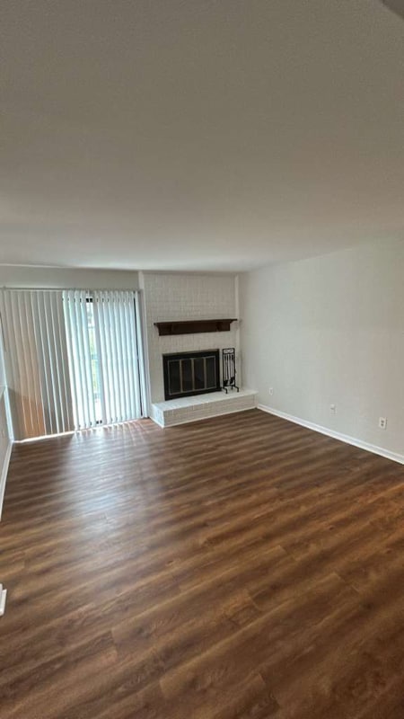 Building Photo - 11082 Harrowfield Rd