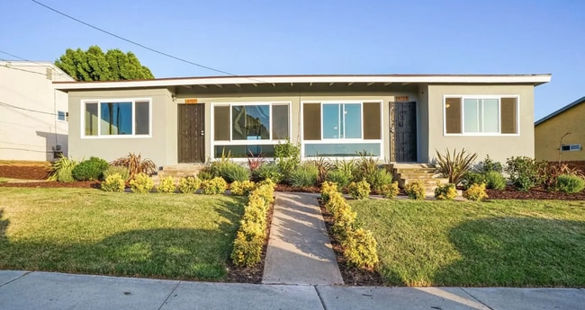 Primary Photo - 2 Bed, 1 Bath Unit in Clairemont/Bay Park ...