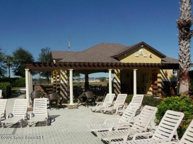 Building Photo - 1145 Luminary Cir