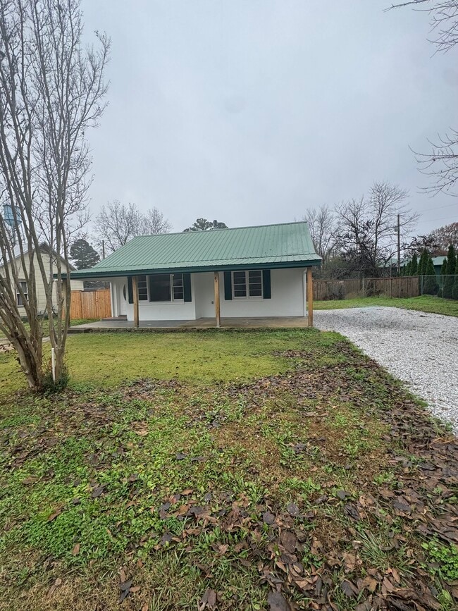 Building Photo - 610 Ripley Ave