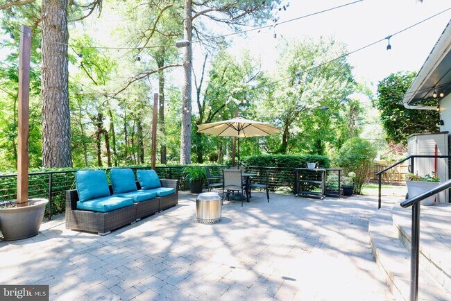 Building Photo - 4316 Brookside Dr