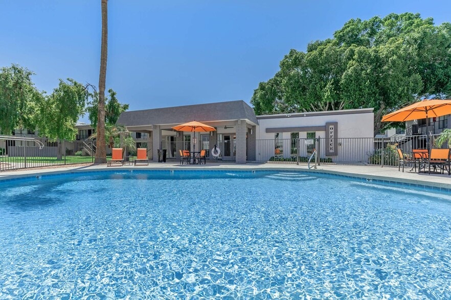 Building Photo - Vesta on 12th