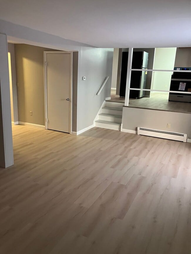 Building Photo - Clay/Cicero area 3 bedroom, 2 bath spit level ranch